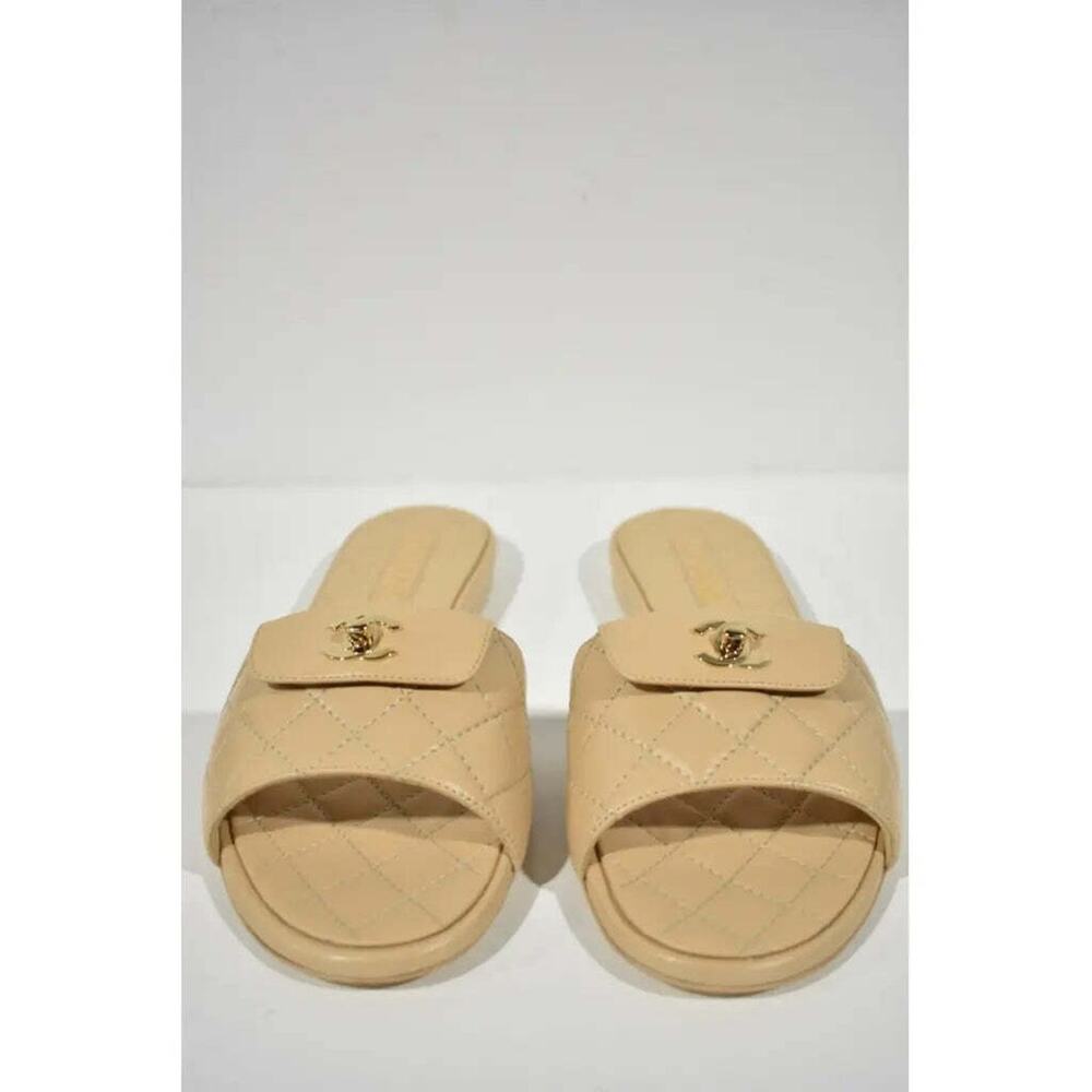 Chanel REV Beige Turnlock Quilted Gold CC Logo Mules Slide Sandal Flop Flat 35 - Picture 8 of 12